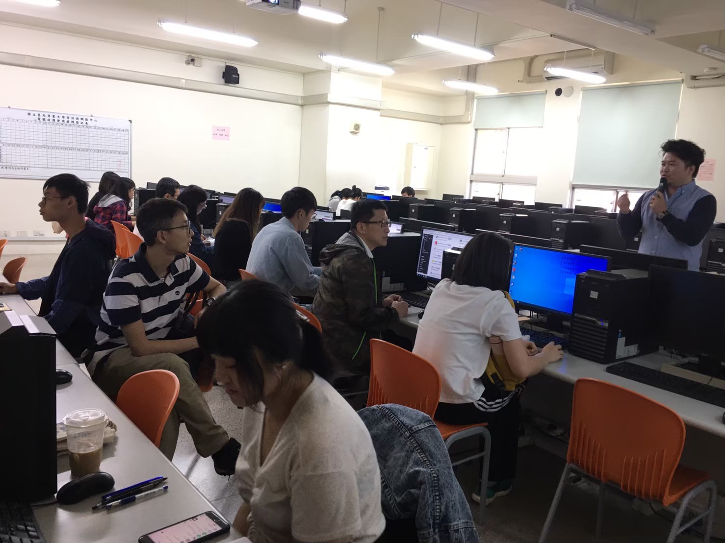 主題：數位學習管理系統功能BB教育訓練