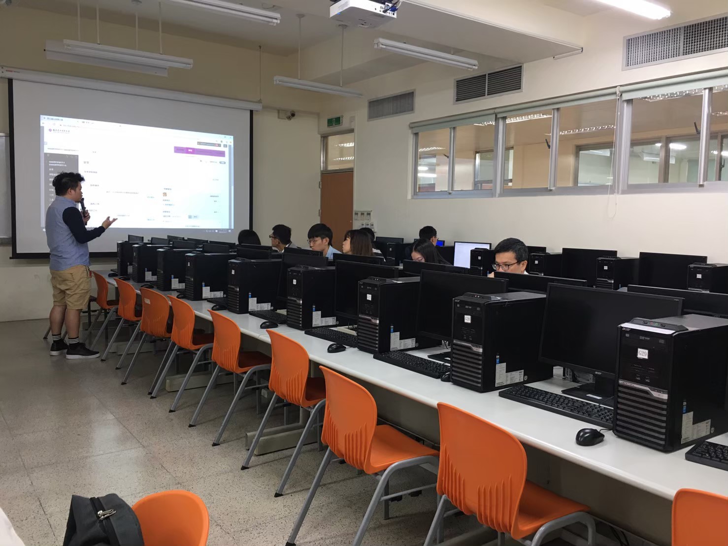 主題：數位學習管理系統功能BB教育訓練