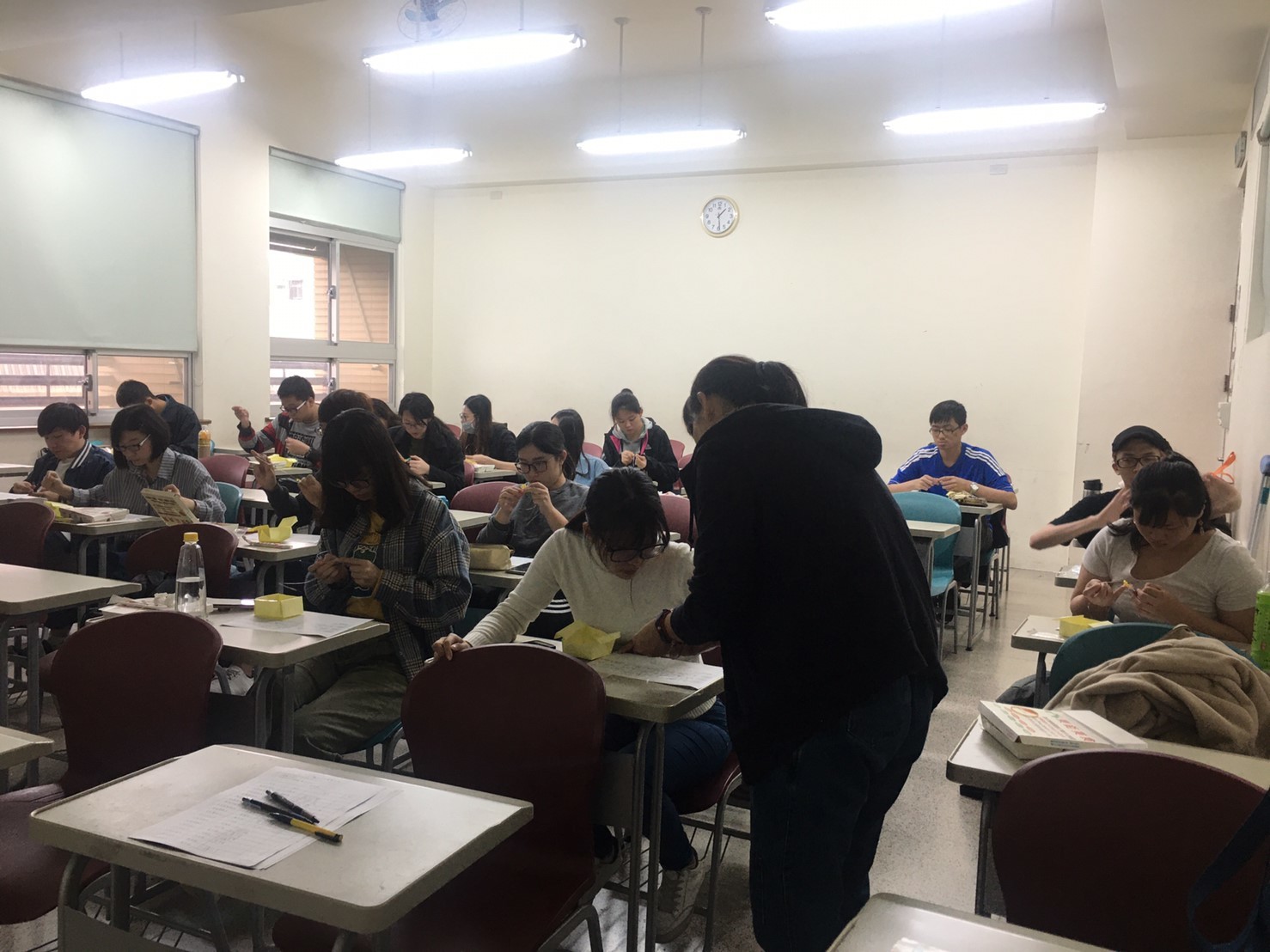 主題：創意濃情的五彩珠-實作工作坊