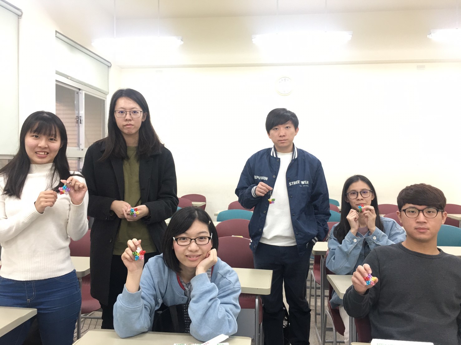 主題：創意濃情的五彩珠-實作工作坊